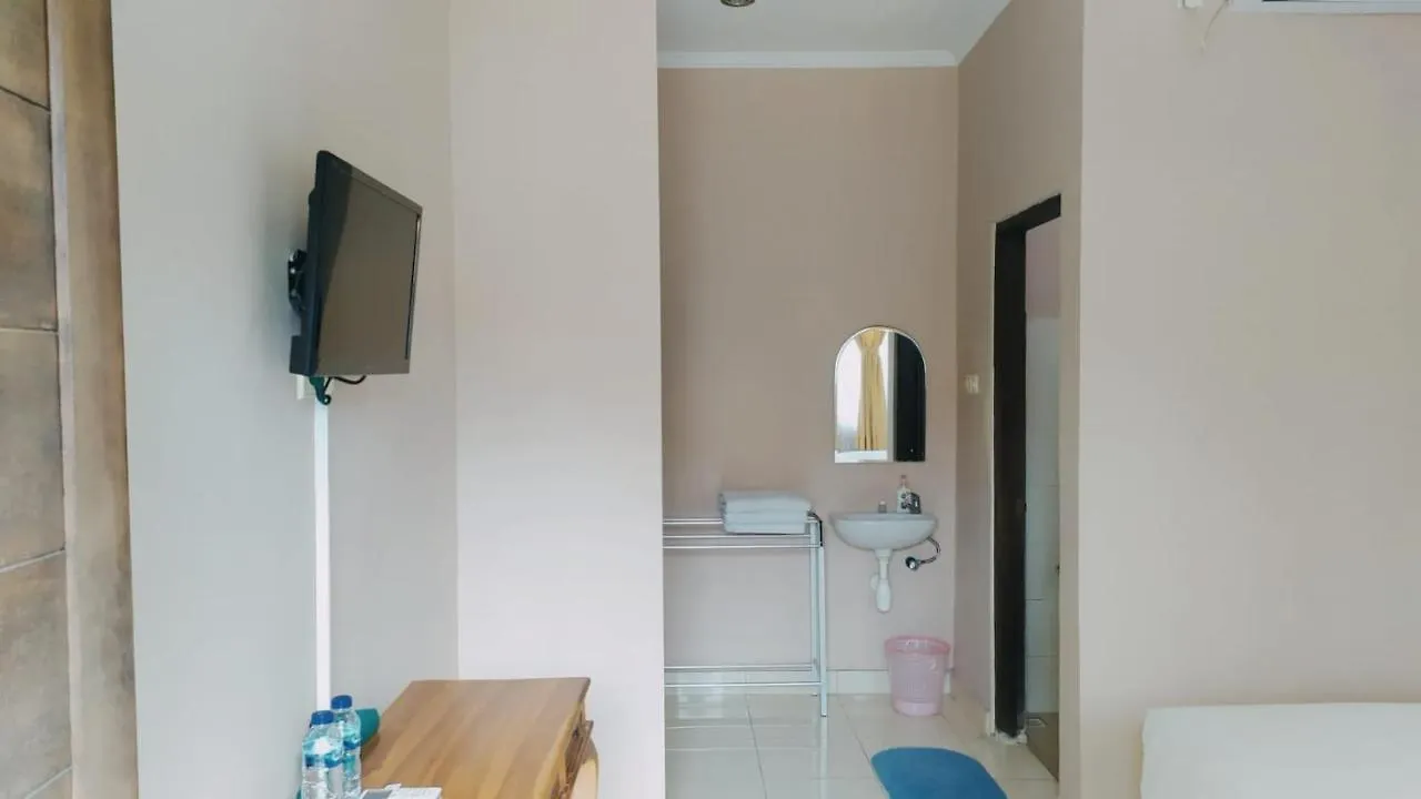 ゲストハウス ホテル Purnama House Kuta クタ インドネシア